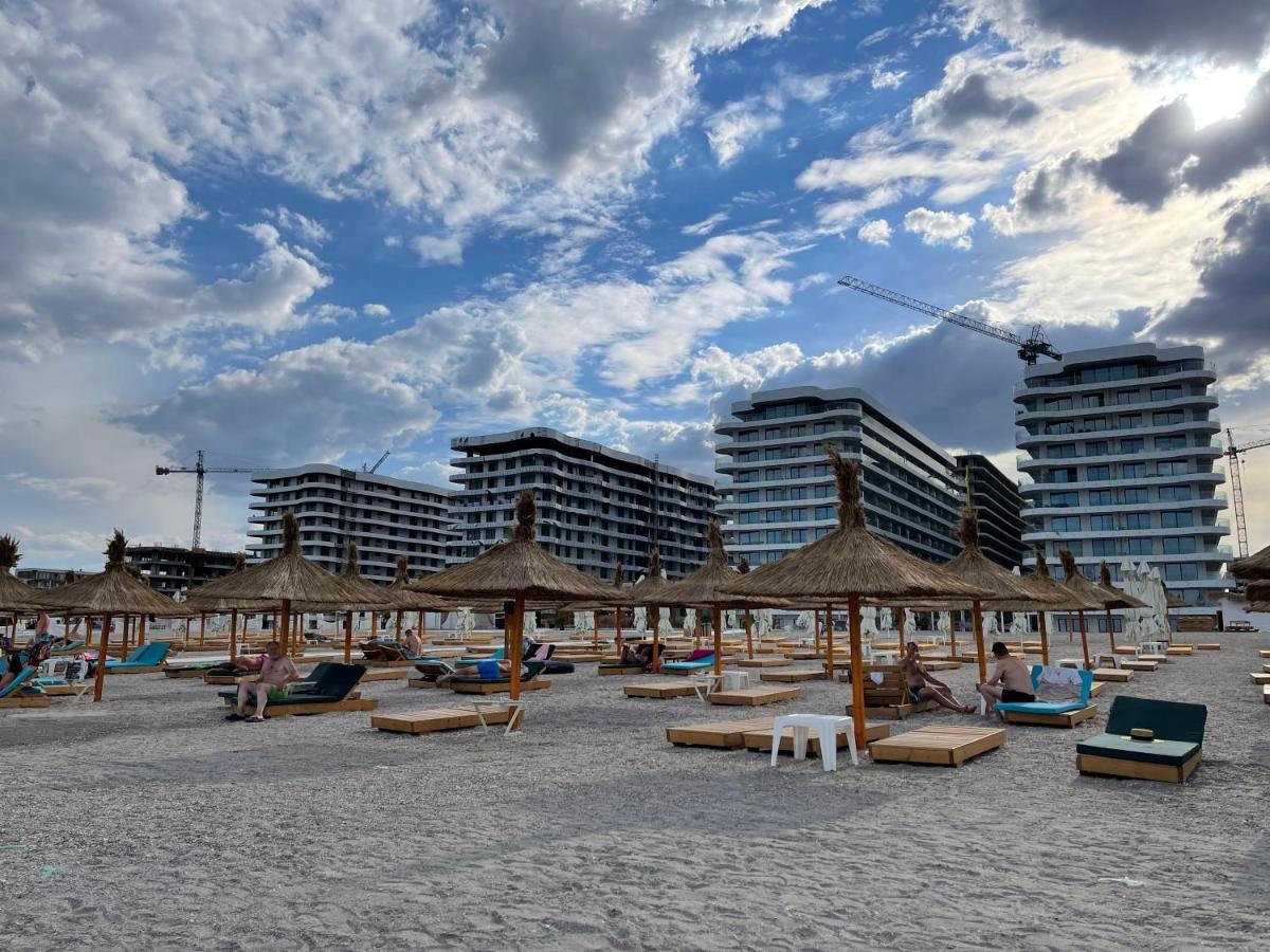 Md Sea Apartments - Casa Del Mar Mamaia Exteriör bild